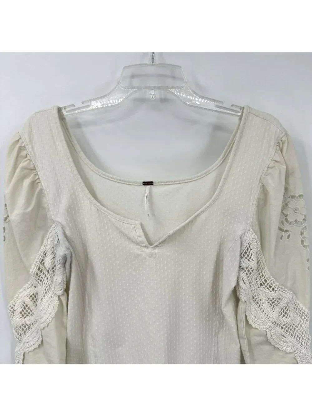 FREE PEOPLE shirt top brunch date ivory MEDIUM puff sleeve crochet boho cropped
